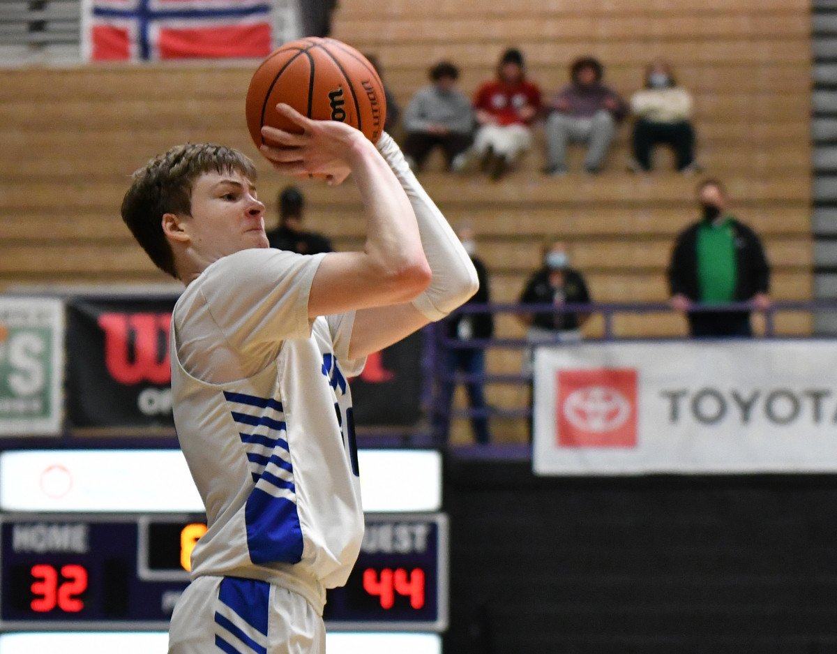 West Linn South Medford boys basketball Taylor Balkom 36